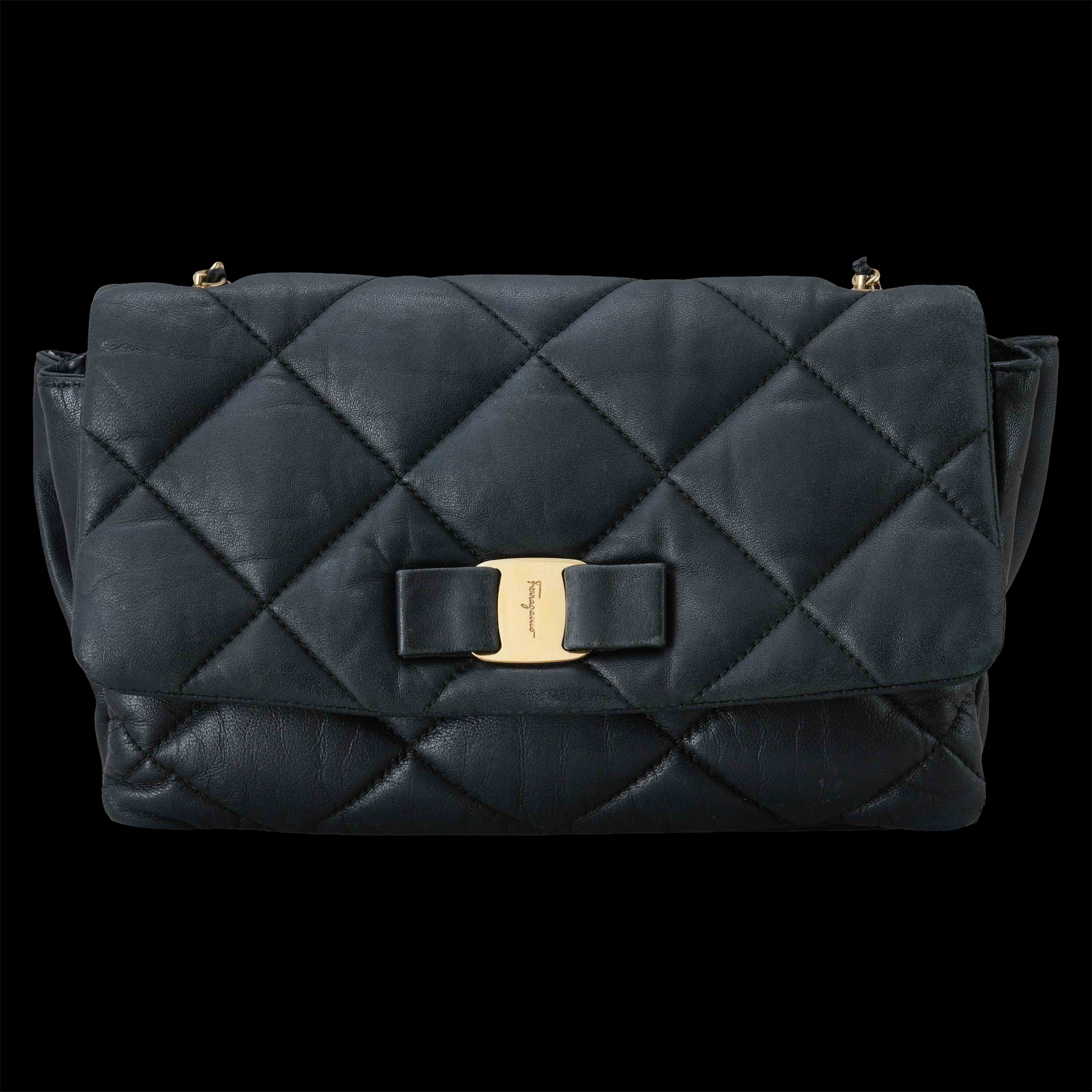 FERRAGAMO(USED)페레가모 바라리본 퀼팅 체인 숄더백